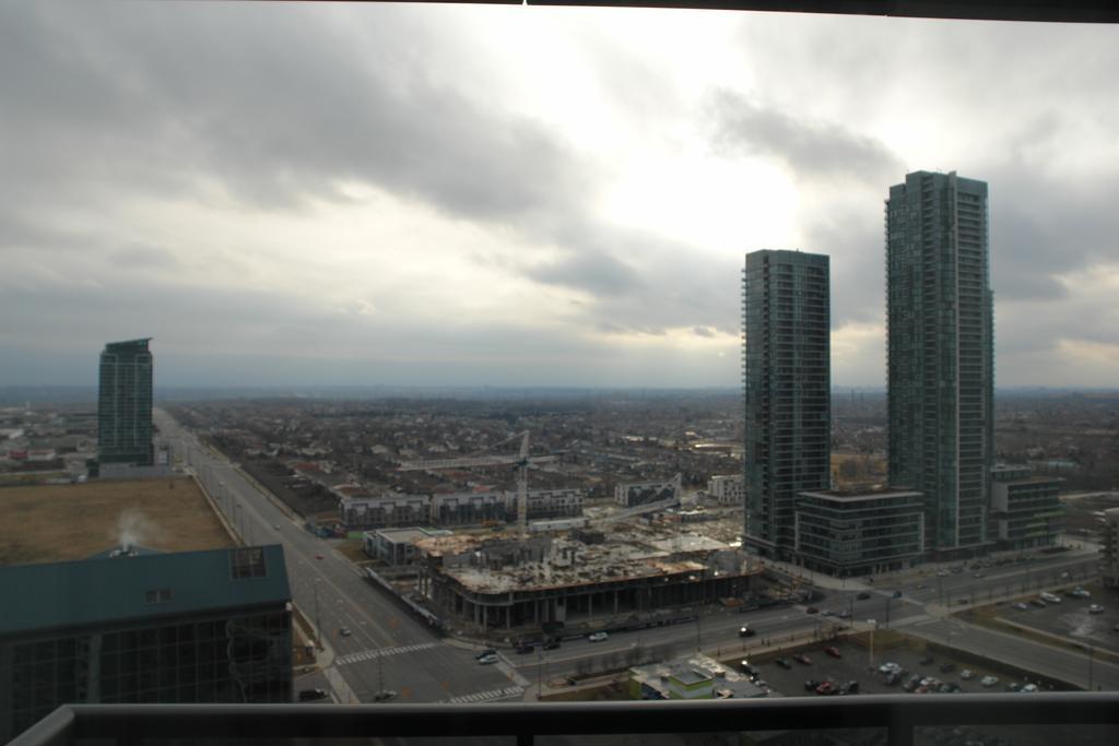 Goodwood Suites Mississauga Exteriör bild