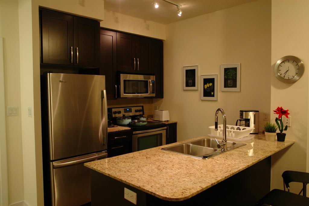 Goodwood Suites Mississauga Rum bild