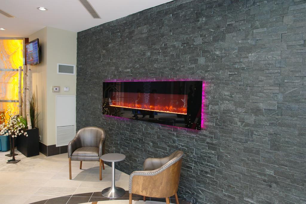 Goodwood Suites Mississauga Rum bild