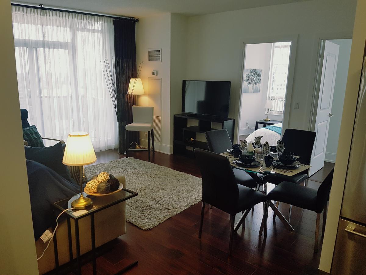 Goodwood Suites Mississauga Exteriör bild
